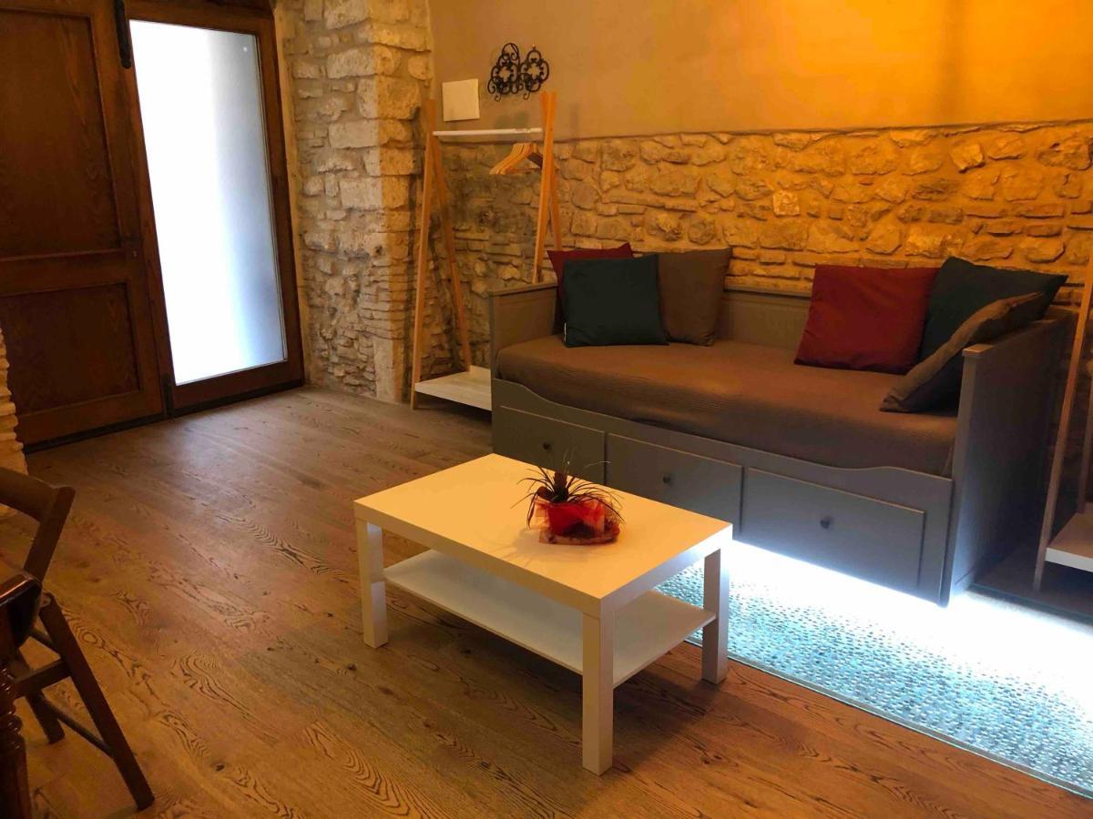 Ganga Bed & Breakfast Нарни Екстериор снимка