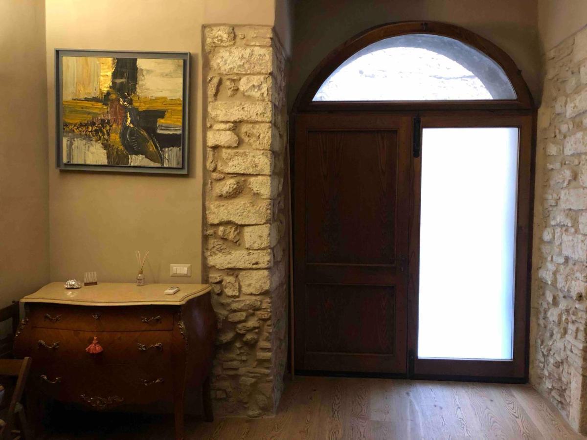 Ganga Bed & Breakfast Нарни Екстериор снимка